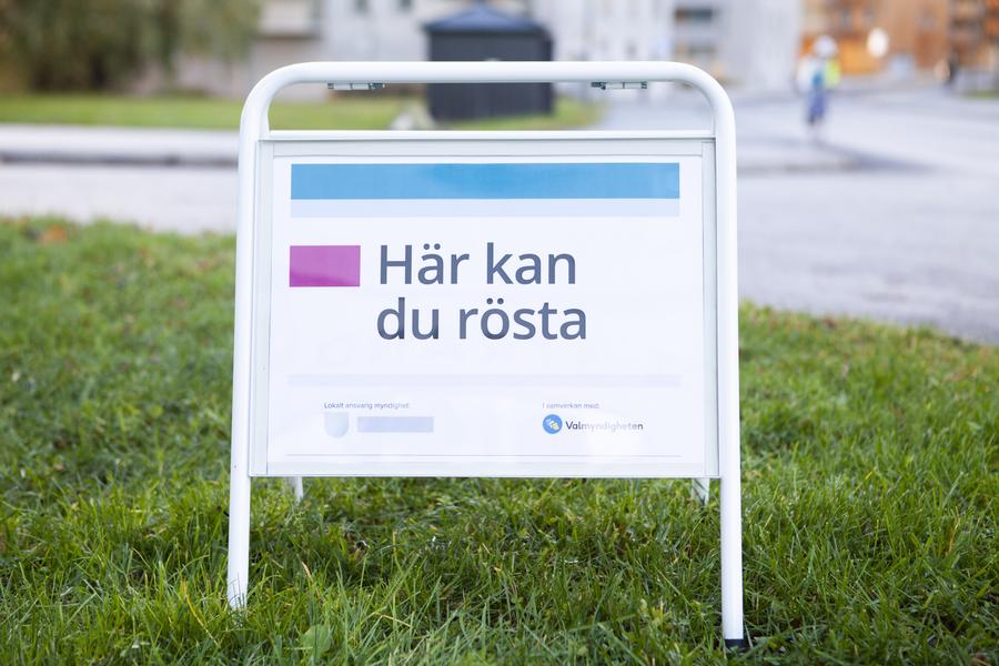 Skylt röstningslokal