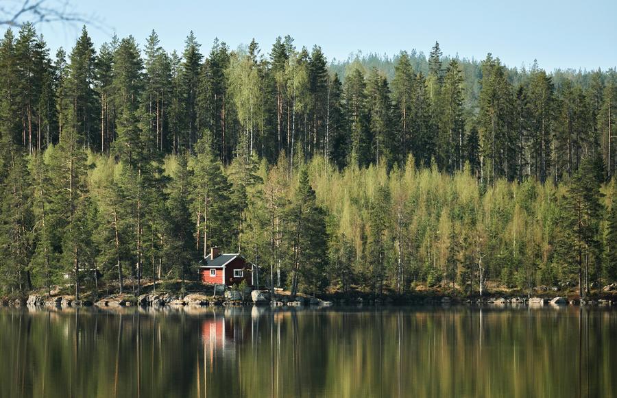 Hus vid vatten